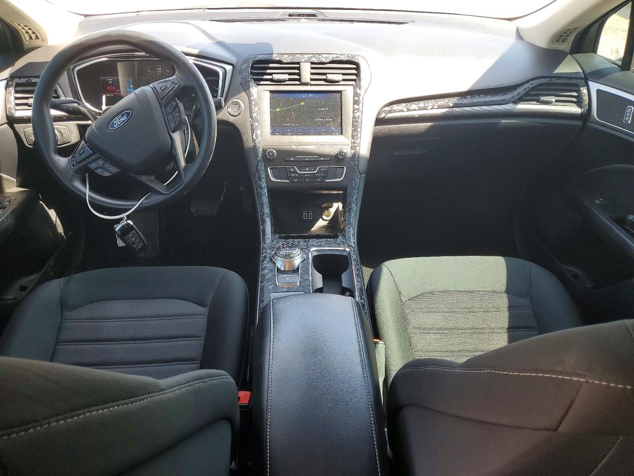 2020 FORD FUSION SE photo 8