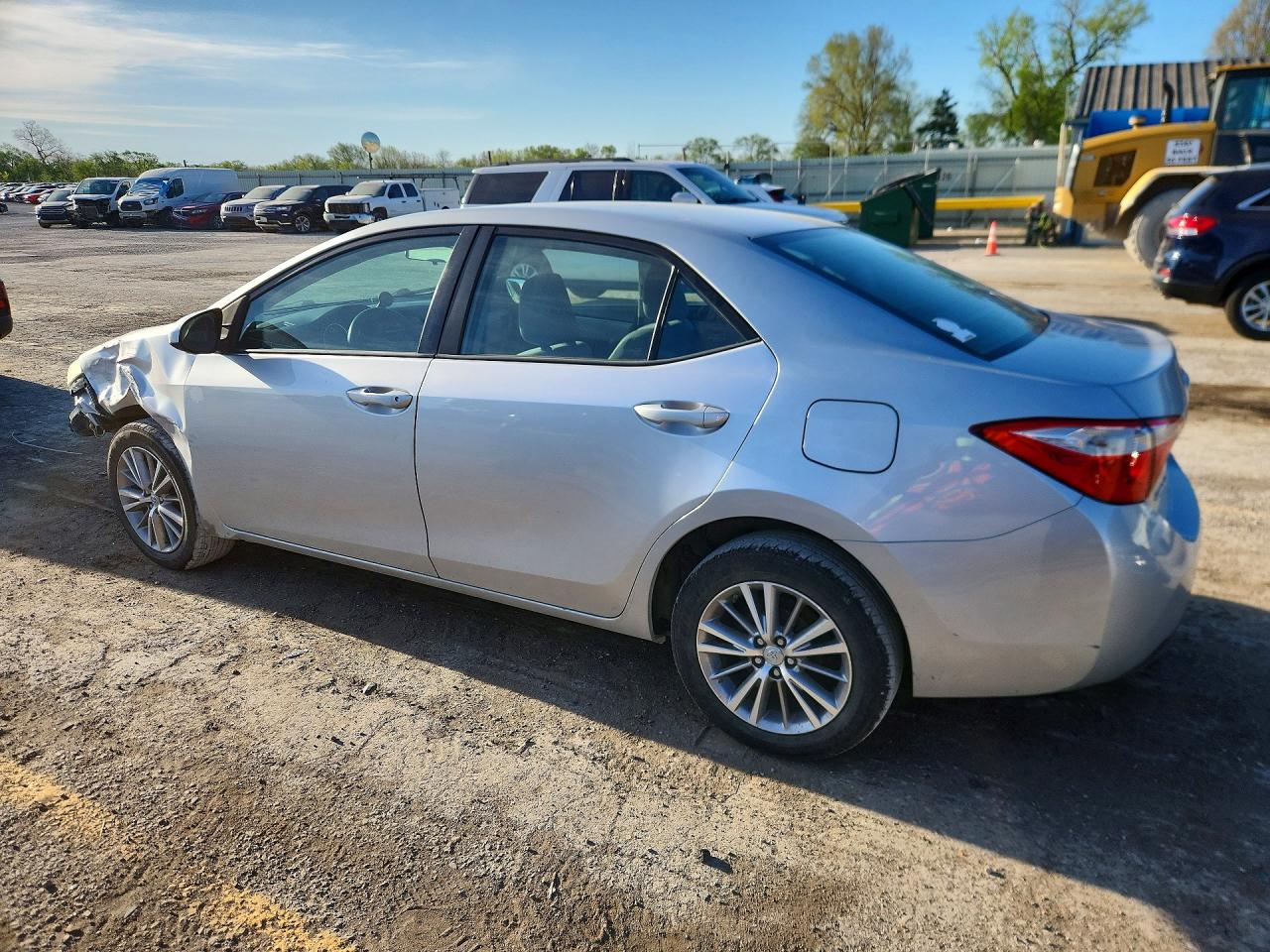 2015 TOYOTA COROLLA LE PLUS photo 3