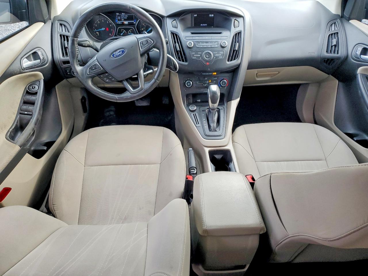 2015 FORD FOCUS SE photo 15