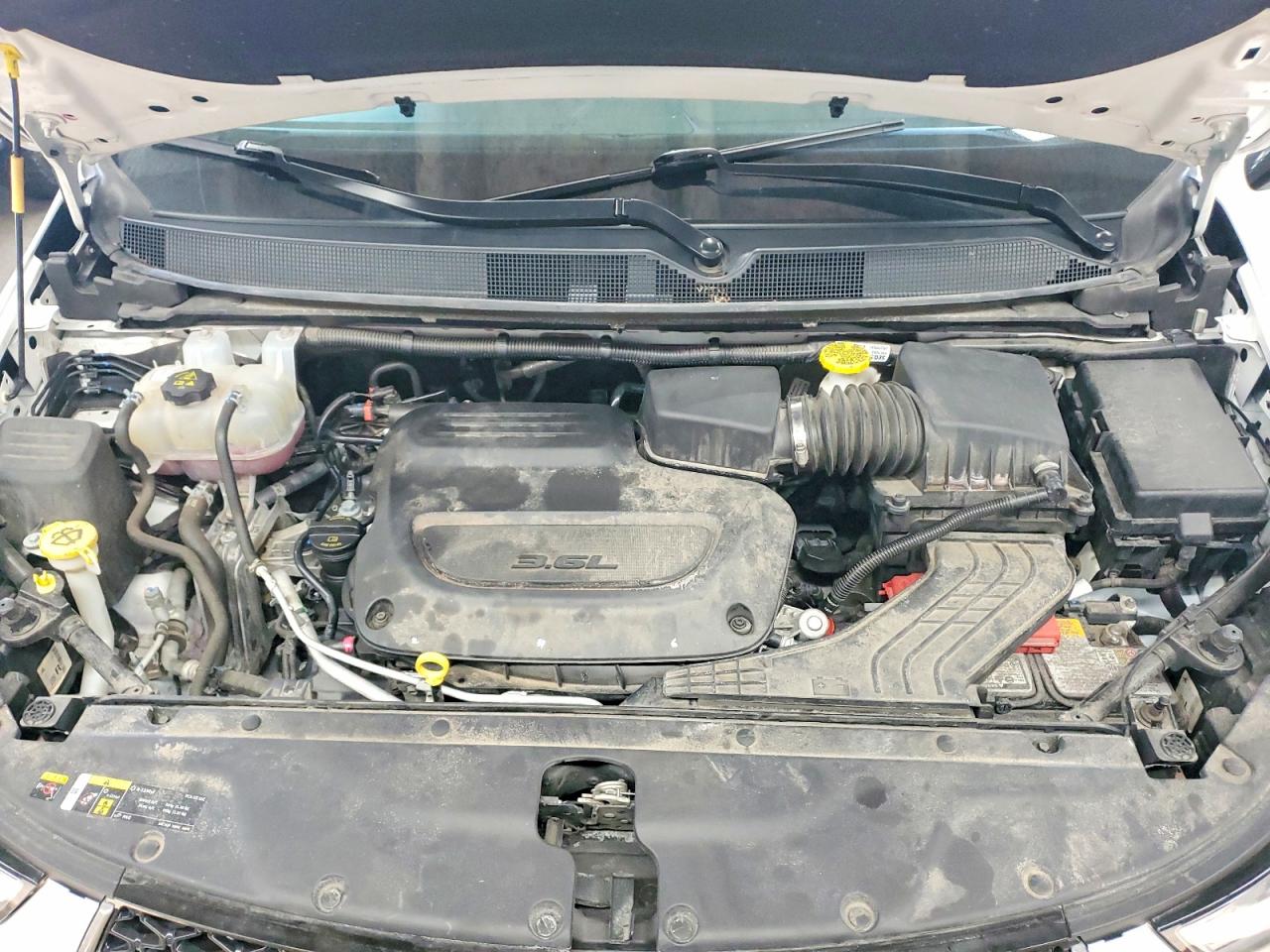 2024 CHRYSLER PACIFICA TOURING L photo 12