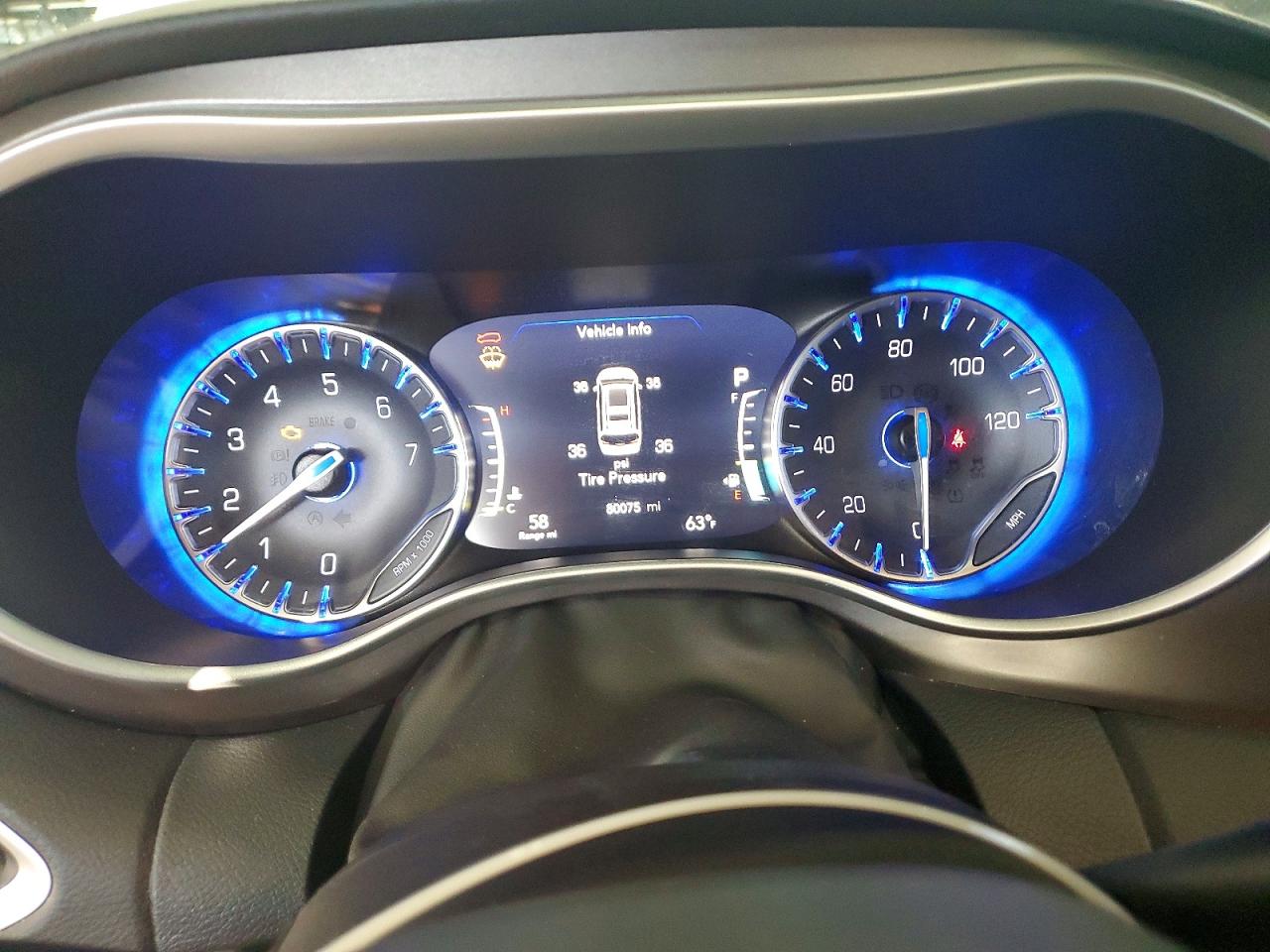 2024 CHRYSLER PACIFICA TOURING L photo 9