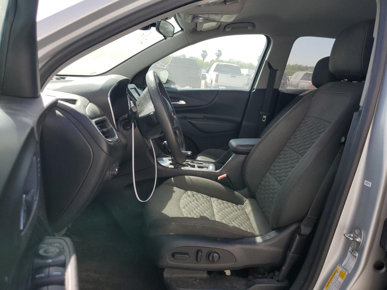 2020 CHEVROLET EQUINOX LT photo 13