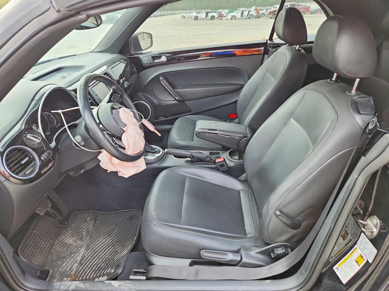 2014 VOLKSWAGEN BEETLE photo 13