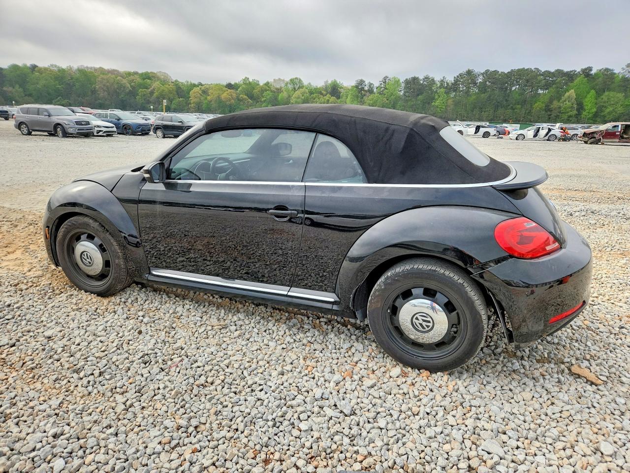 2014 VOLKSWAGEN BEETLE photo 3