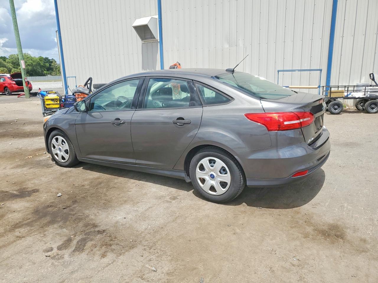 2015 FORD FOCUS S photo 3