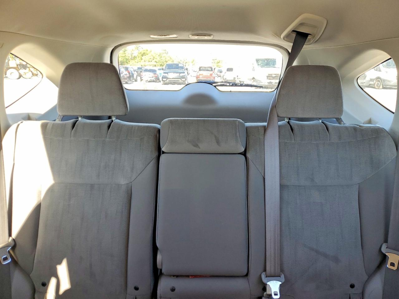 2012 HONDA CR-V LX photo 28