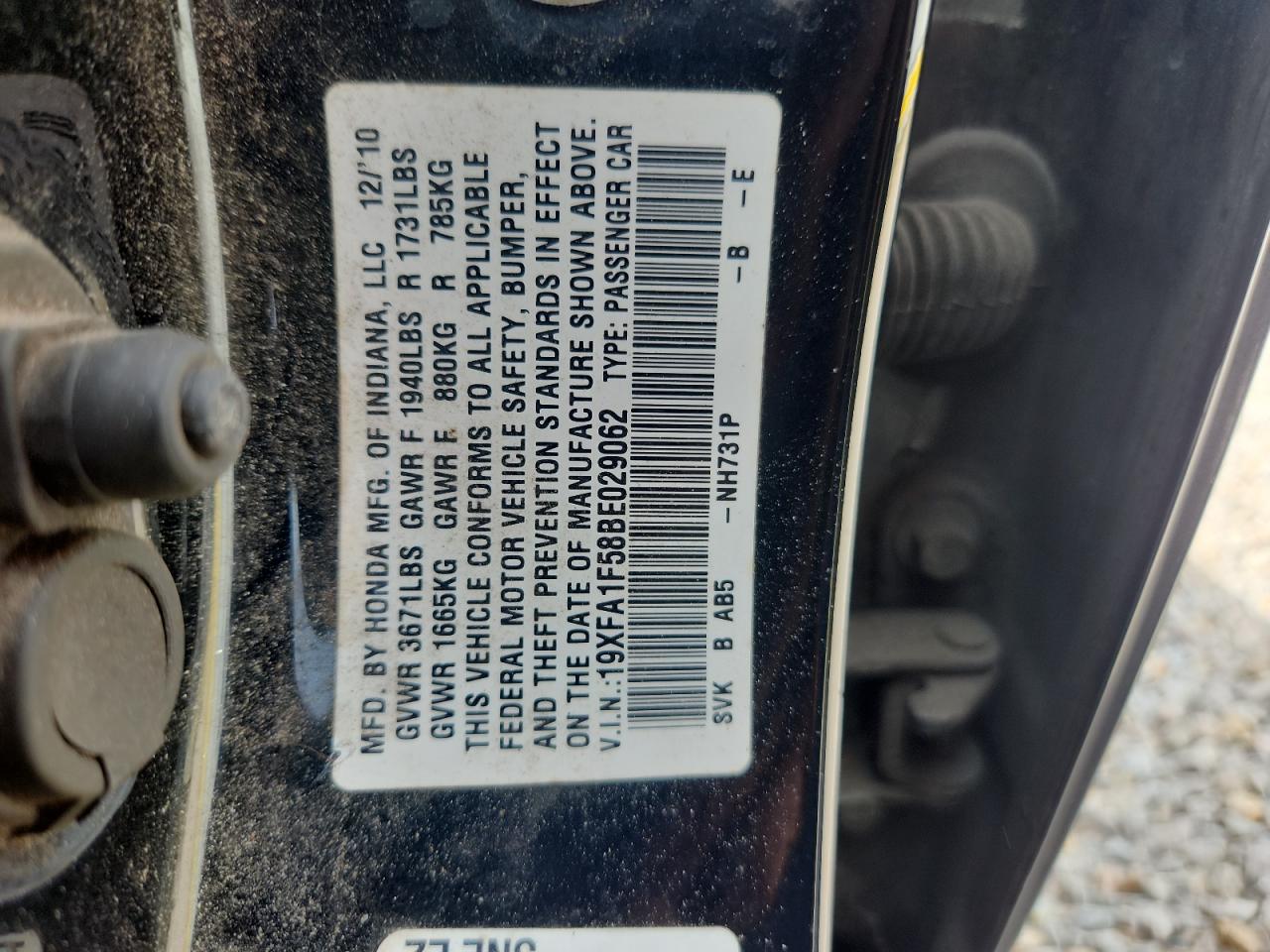 2011 HONDA CIVIC LX photo 34