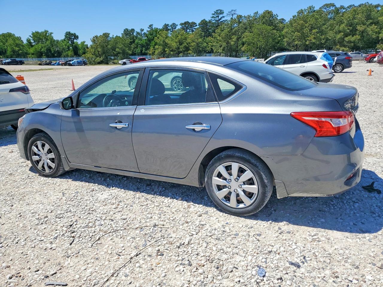 2016 NISSAN SENTRA S photo 4