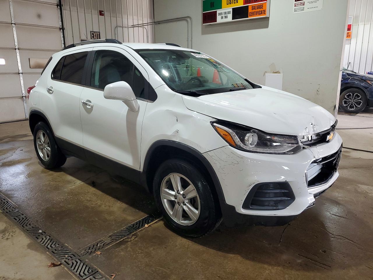 2018 CHEVROLET TRAX 1LT photo 4