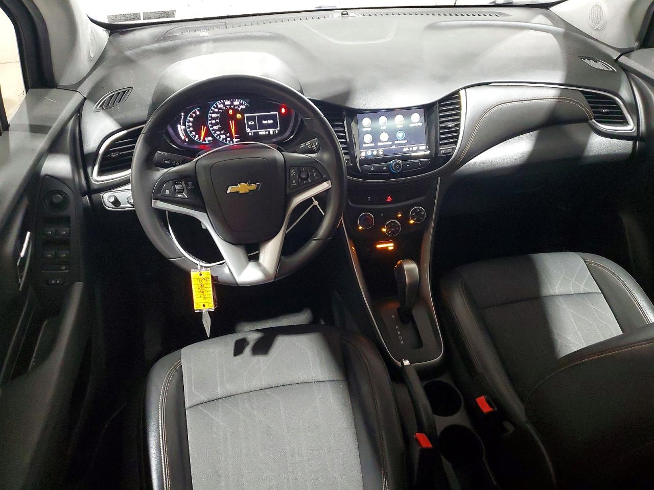 2018 CHEVROLET TRAX 1LT photo 8