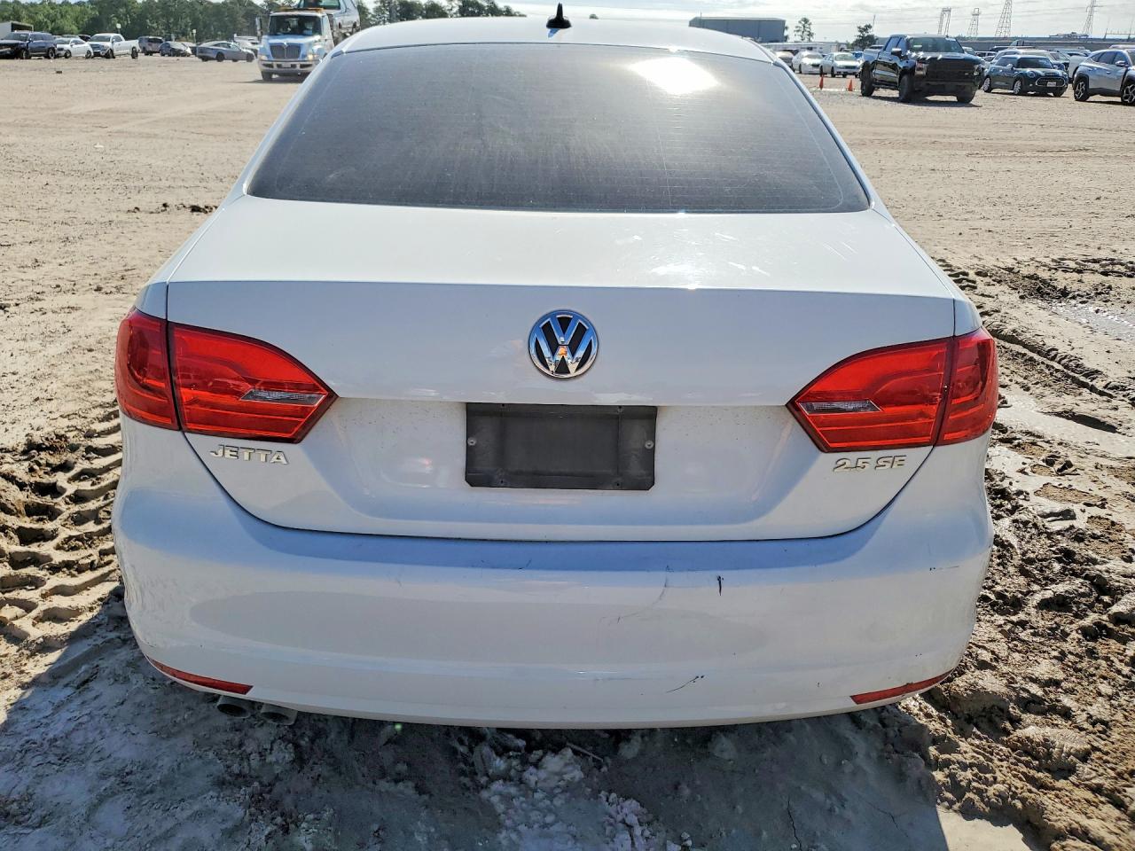 2012 VOLKSWAGEN JETTA SE photo 6