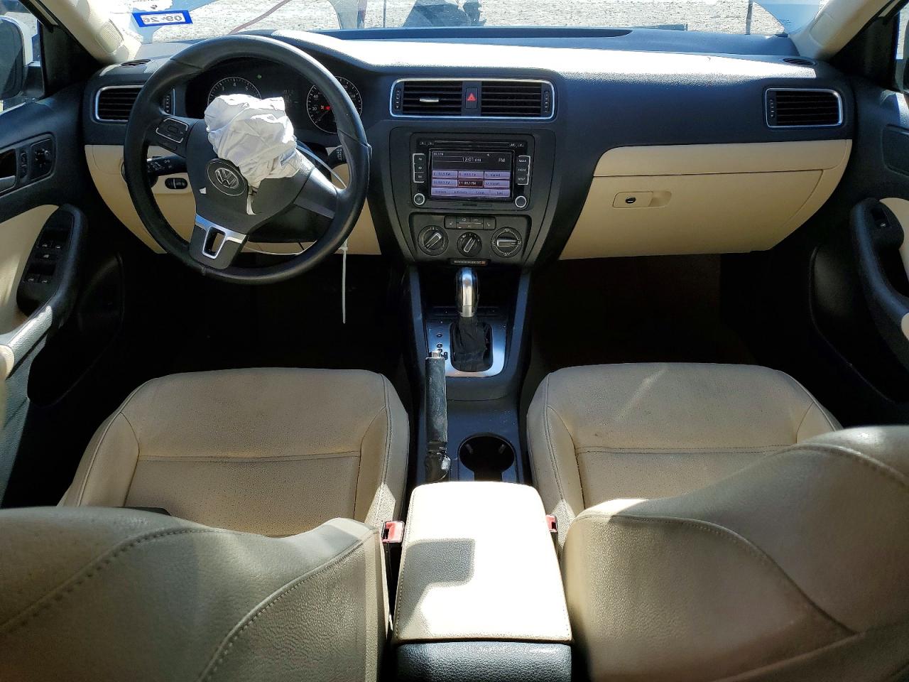 2012 VOLKSWAGEN JETTA SE photo 8
