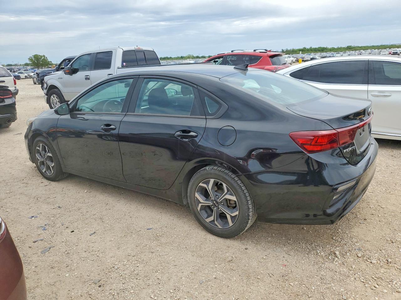 2020 KIA FORTE LXS photo 3