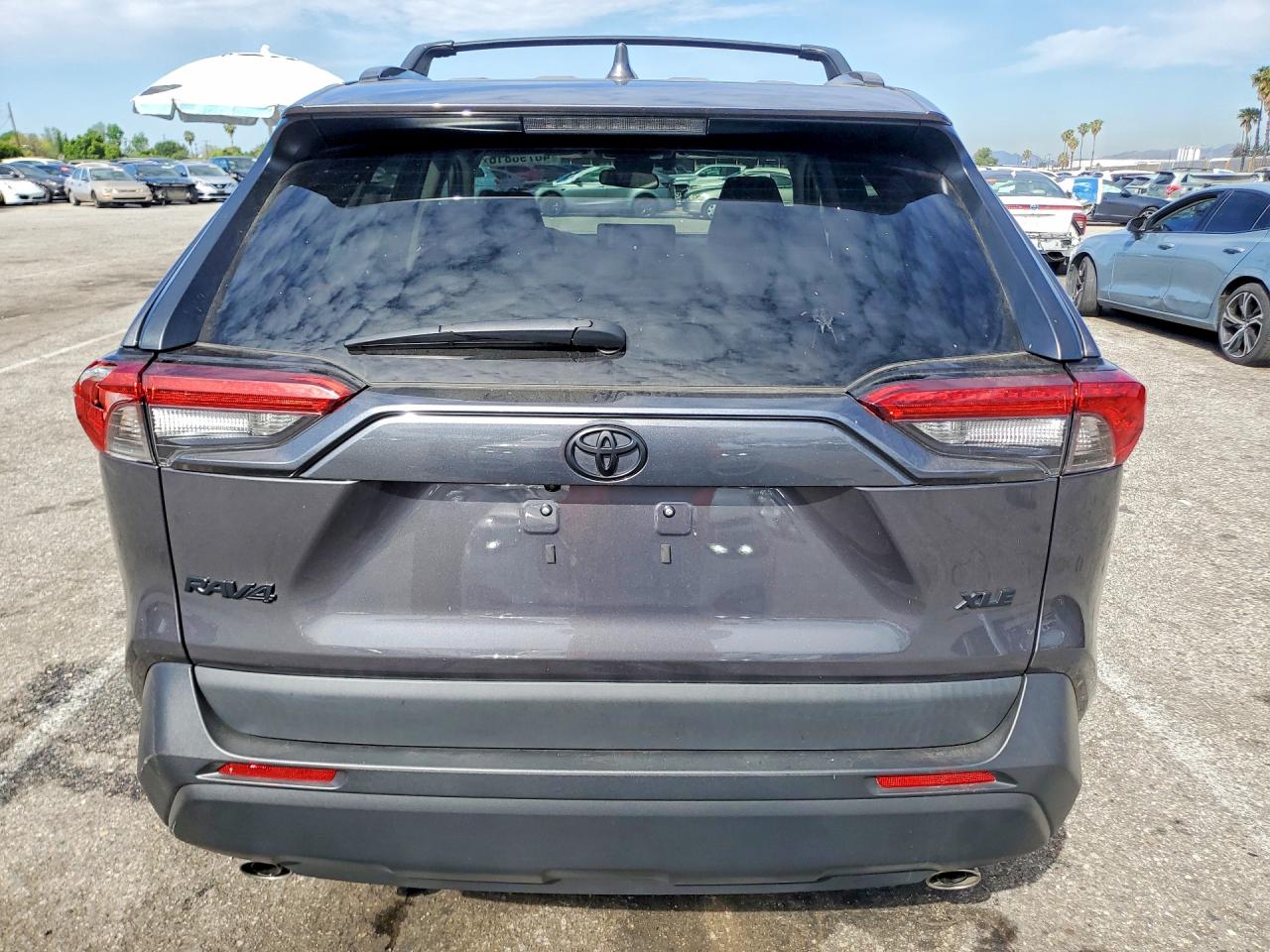 2025 TOYOTA RAV4 XLE PREMIUM photo 11