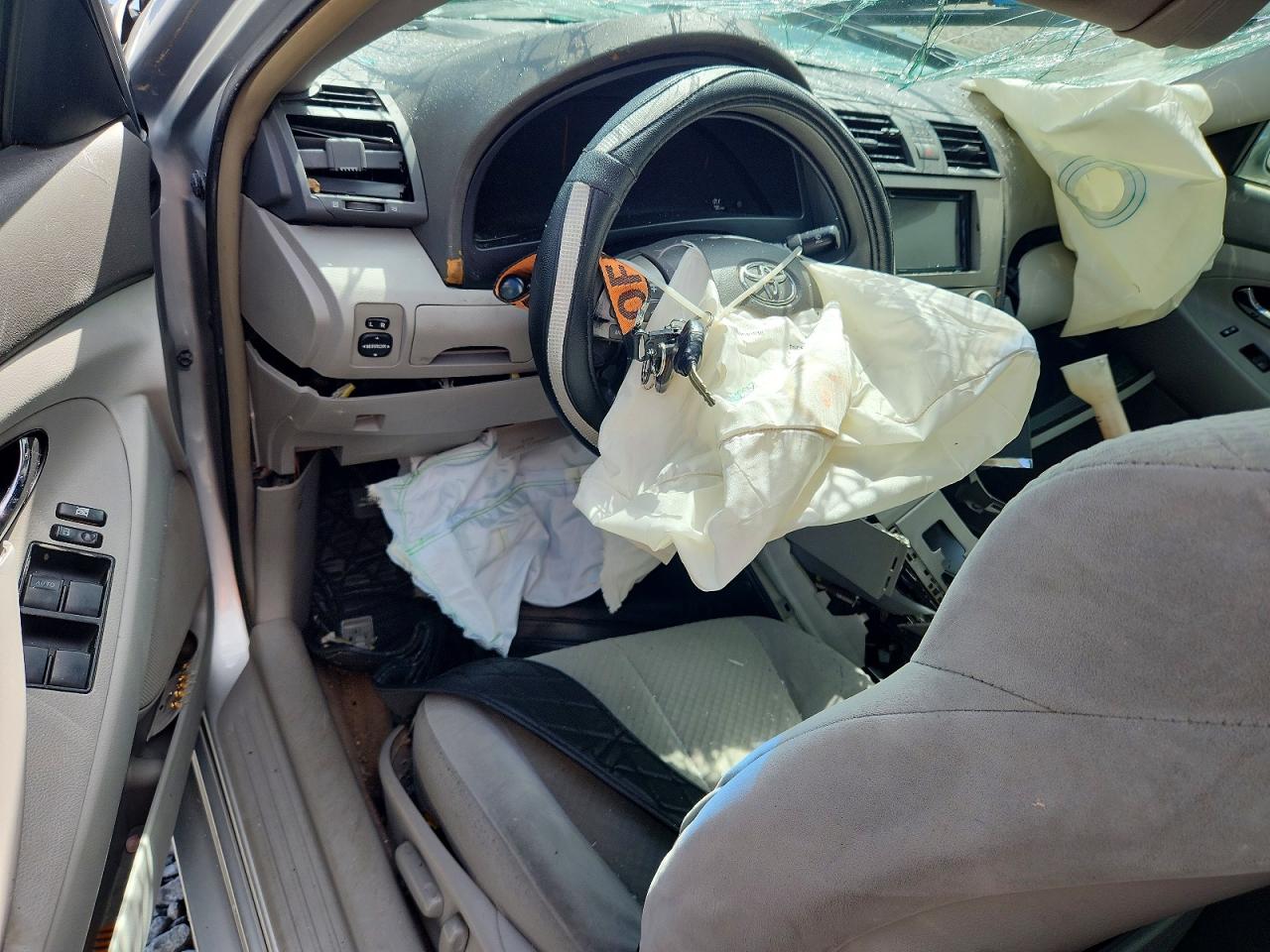 2007 TOYOTA CAMRY LE photo 15