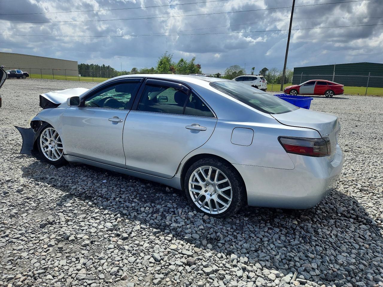2007 TOYOTA CAMRY LE photo 3