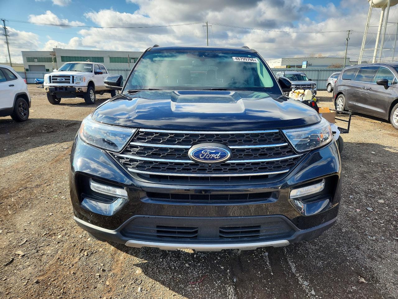 2024 FORD EXPLORER XLT photo 5