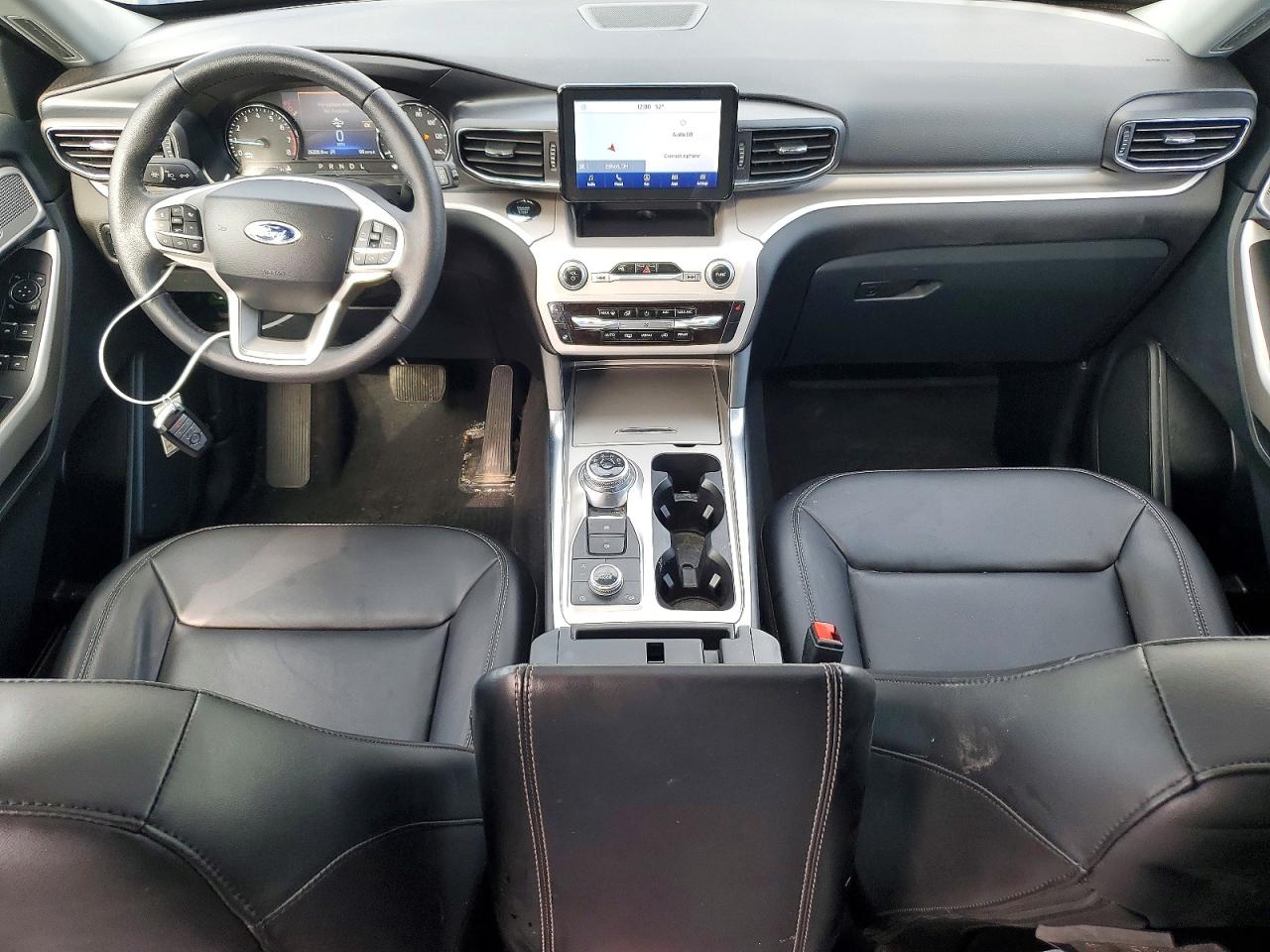 2024 FORD EXPLORER XLT photo 8
