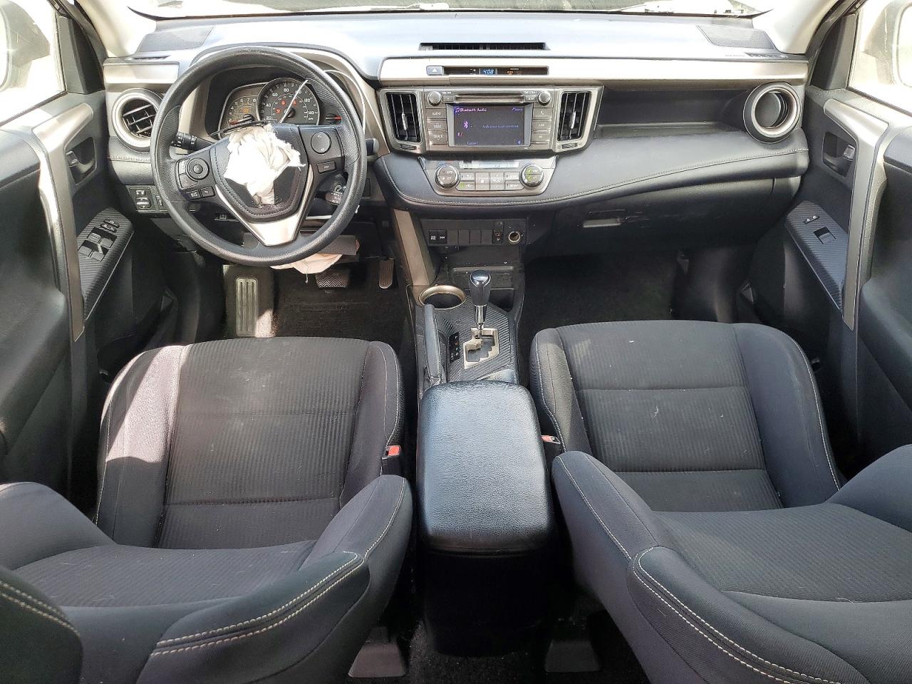 2013 TOYOTA RAV4 XLE photo 15