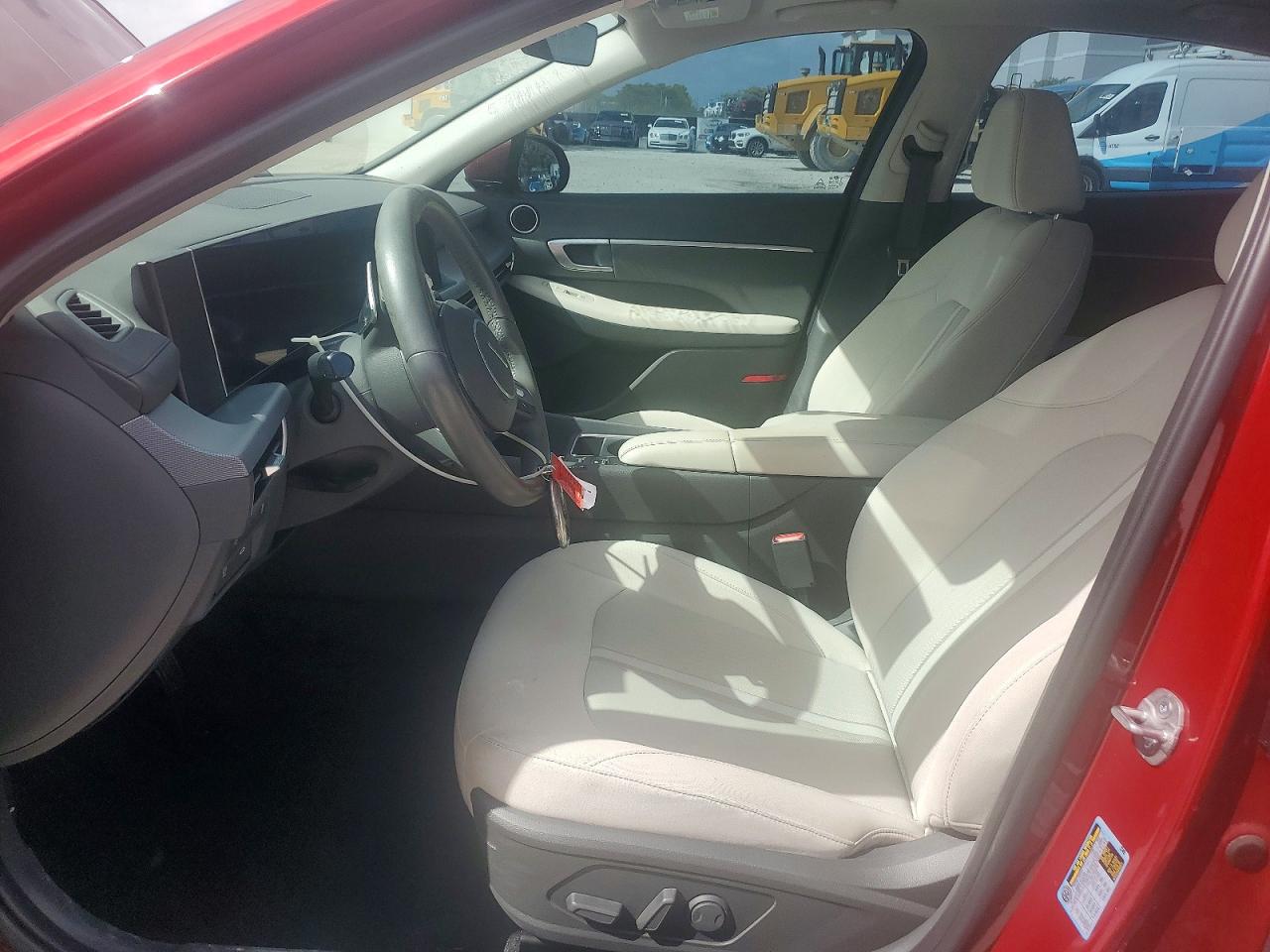 2024 HYUNDAI SONATA SEL photo 19