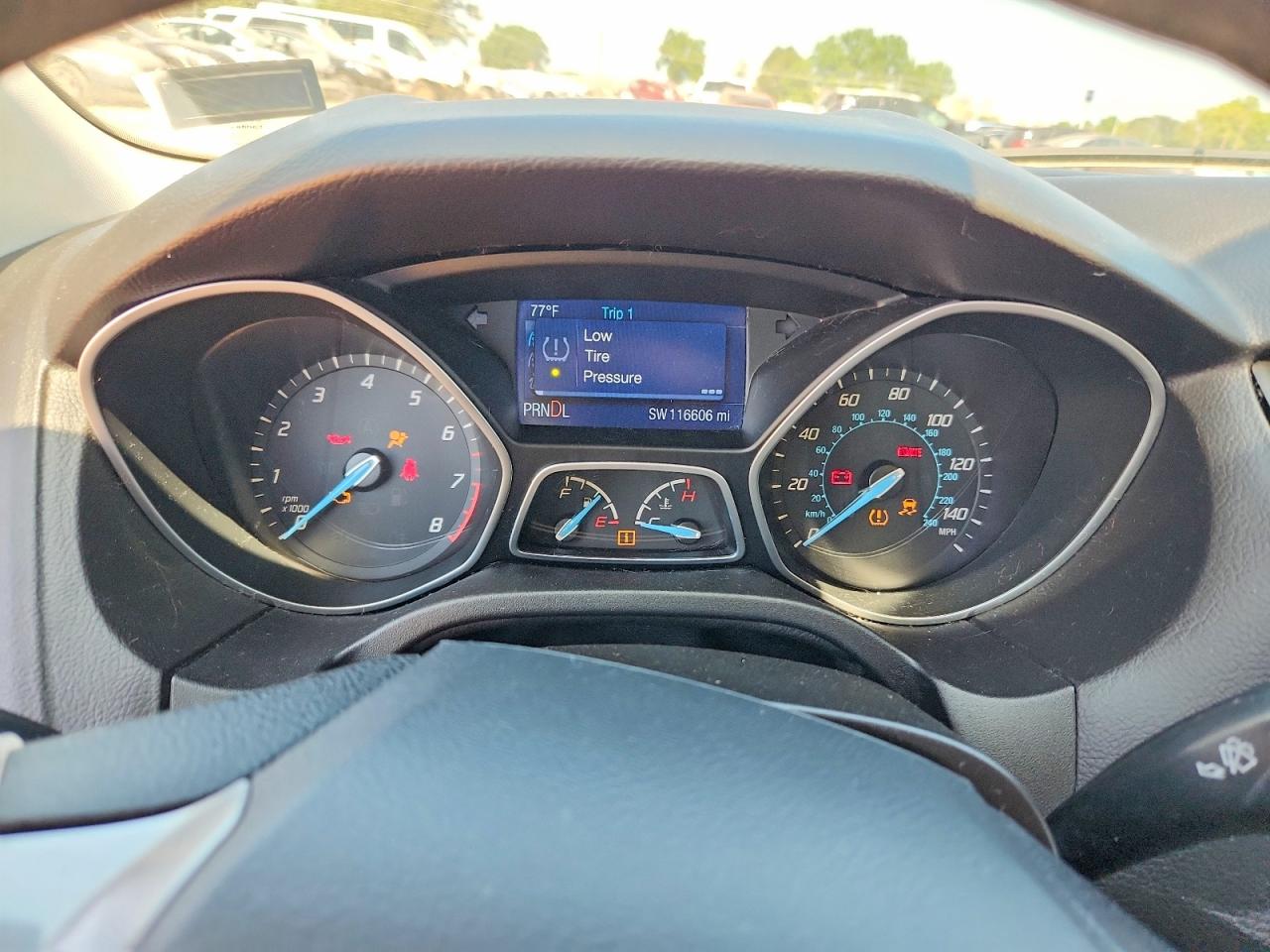 2014 FORD FOCUS SE photo 17