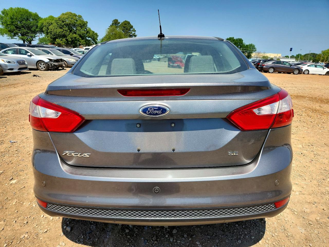2014 FORD FOCUS SE photo 11