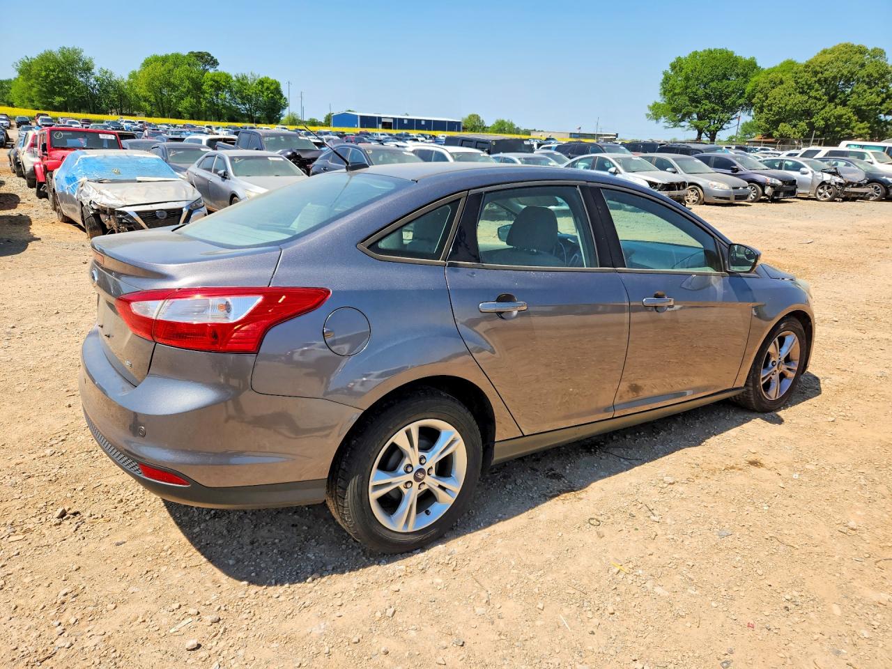 2014 FORD FOCUS SE photo 5