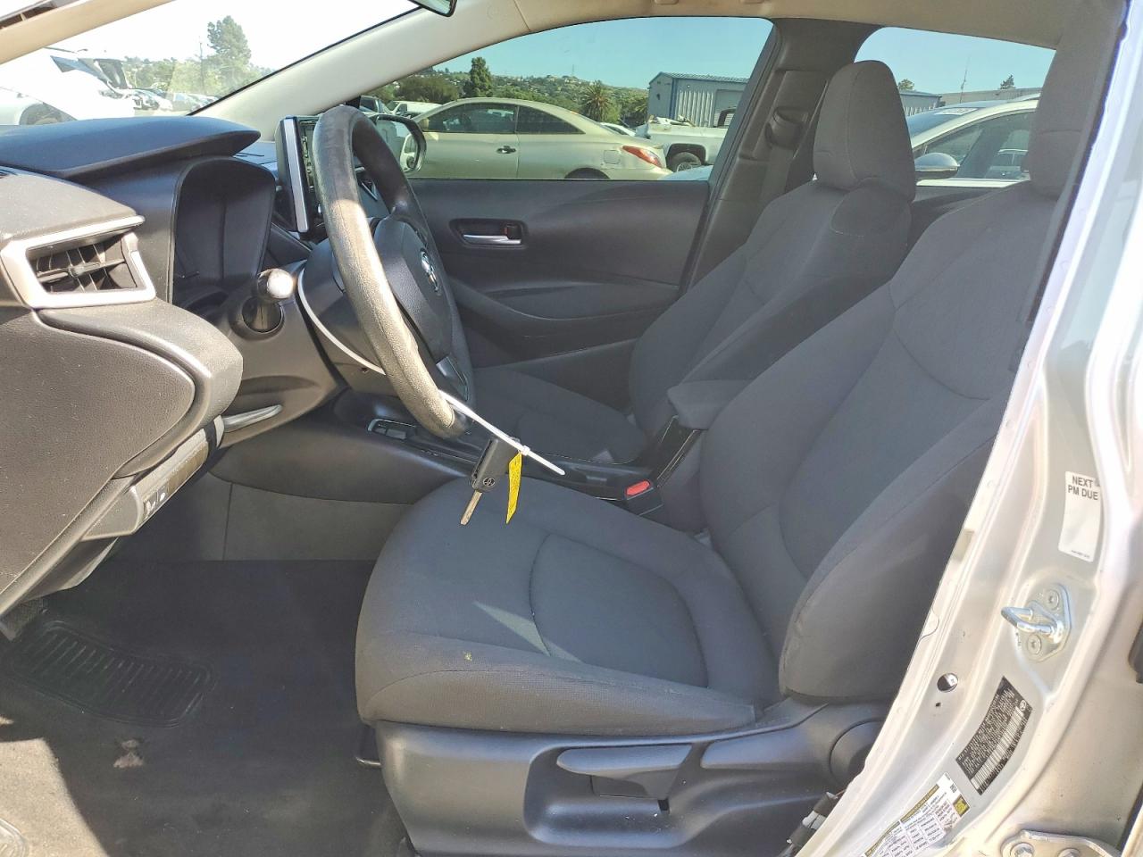 2021 TOYOTA COROLLA LE photo 13
