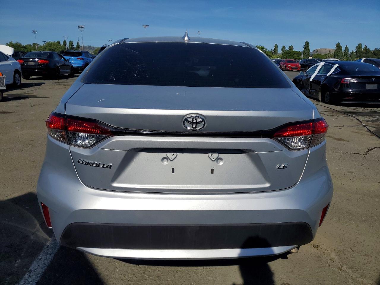 2021 TOYOTA COROLLA LE photo 11