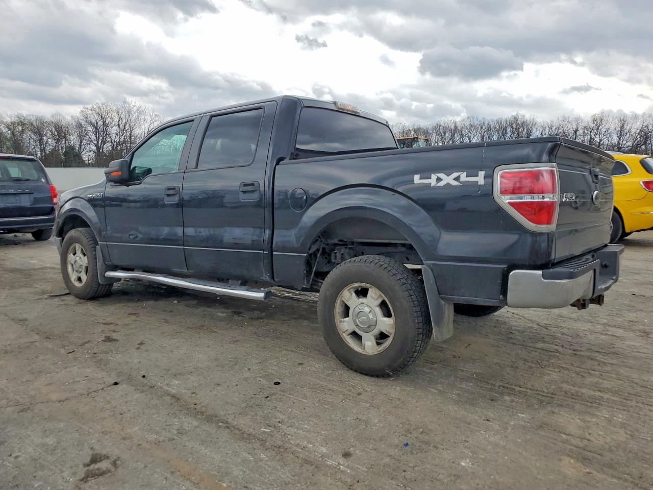 2010 FORD F150 SUPERCREW photo 2