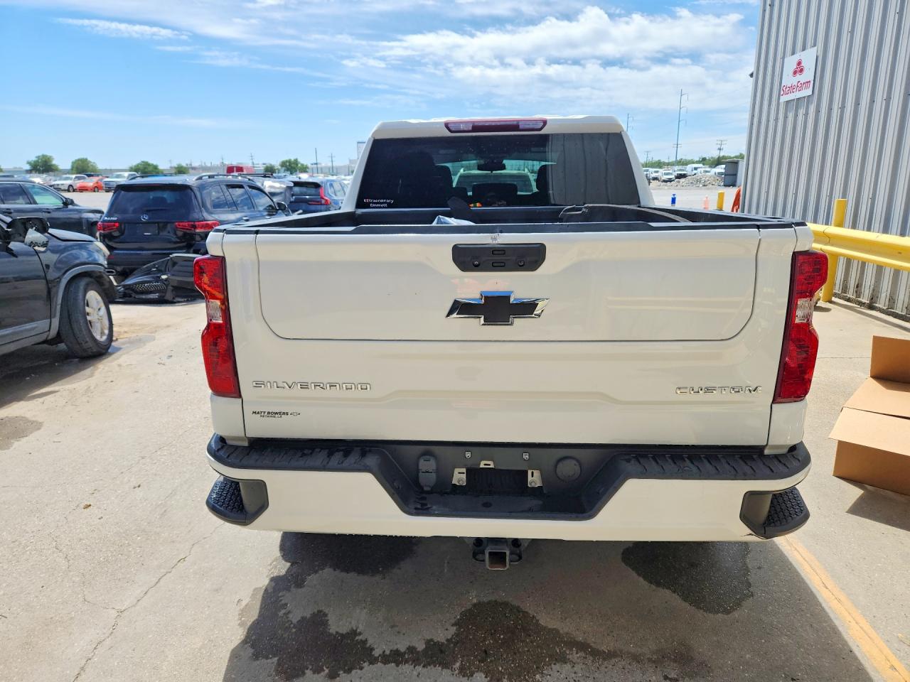 2023 CHEVROLET SILVERADO C1500 CUSTOM photo 11