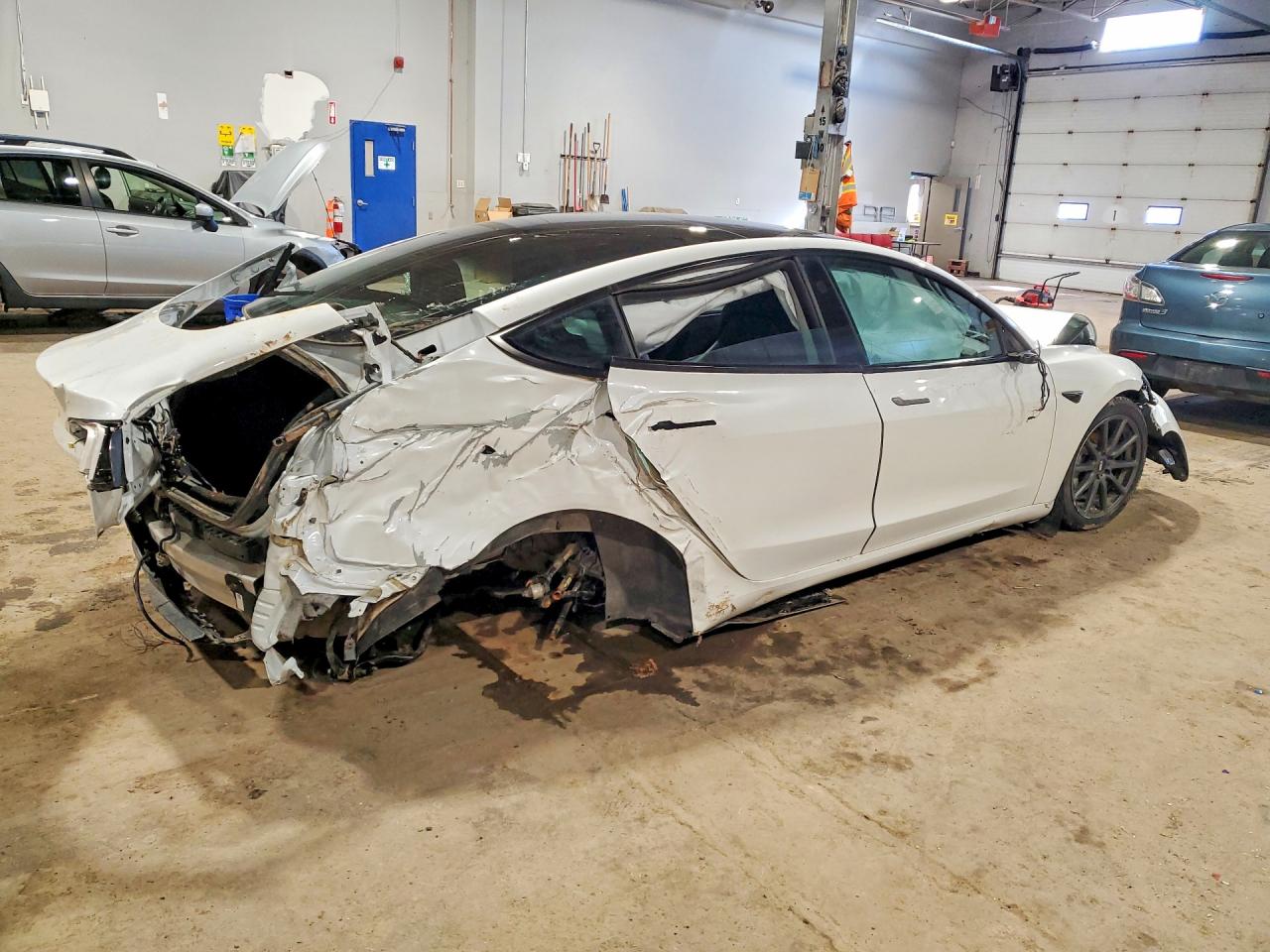 2024 TESLA MODEL 3 photo 5