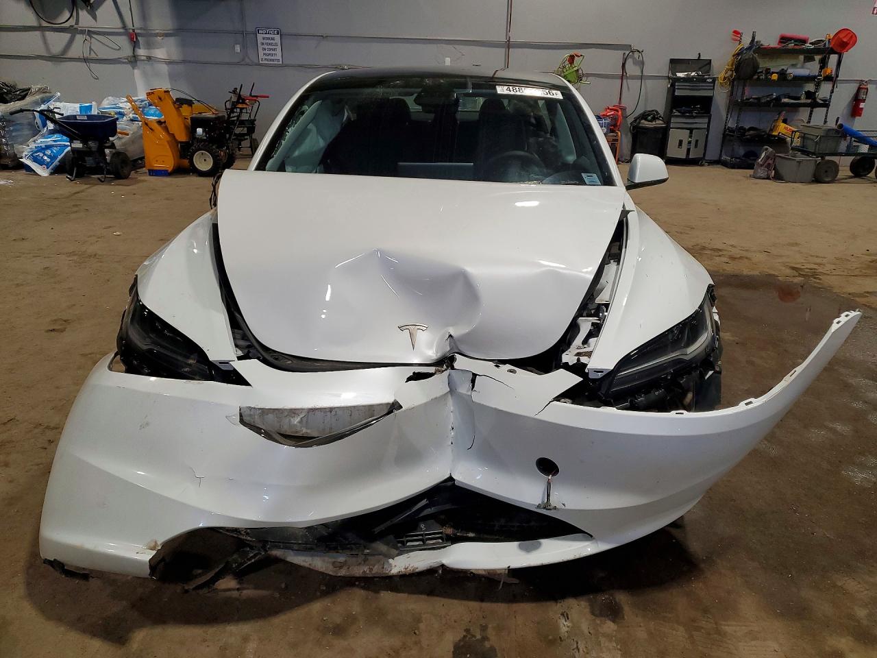 2024 TESLA MODEL 3 photo 9