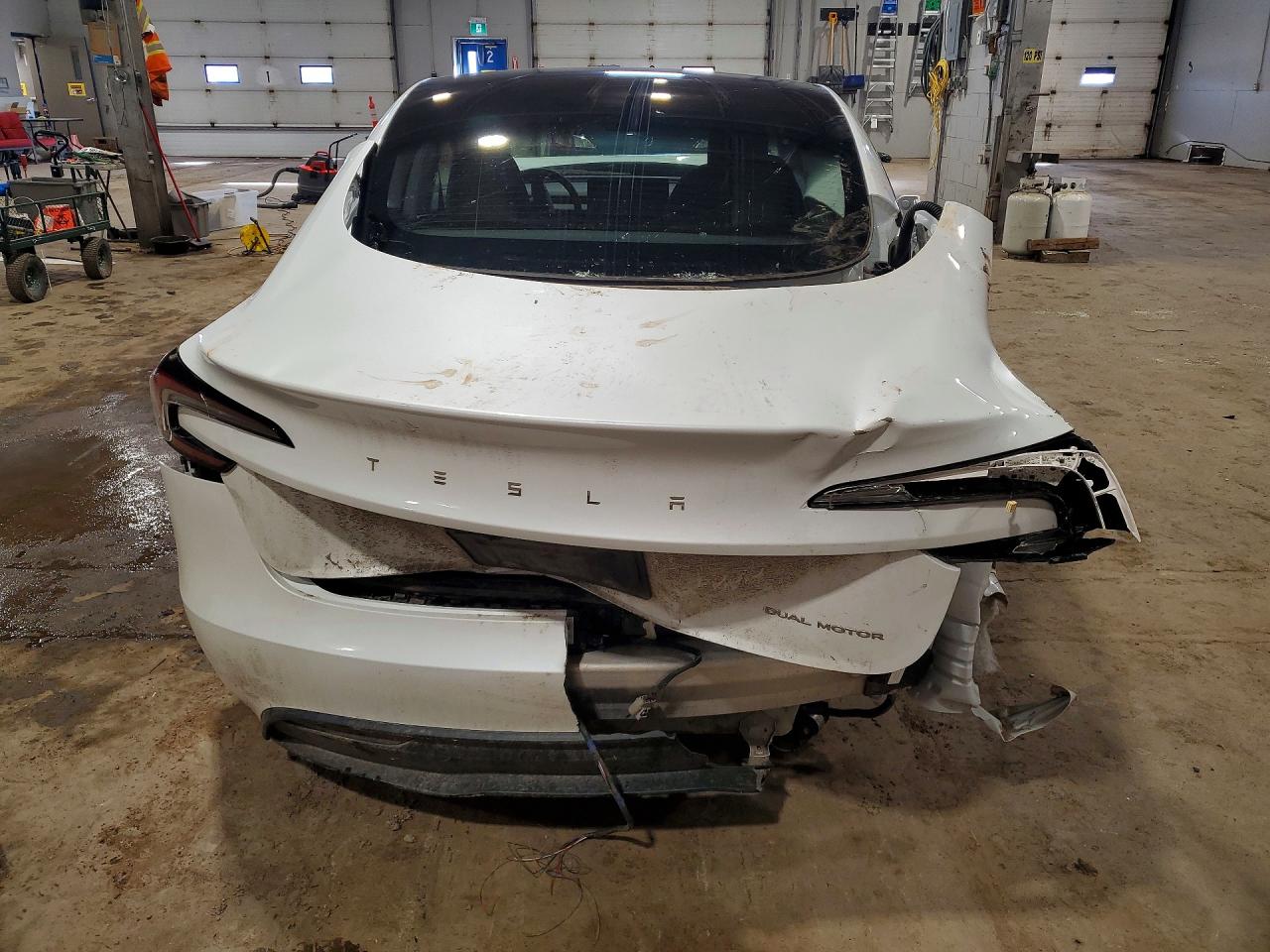 2024 TESLA MODEL 3 photo 11
