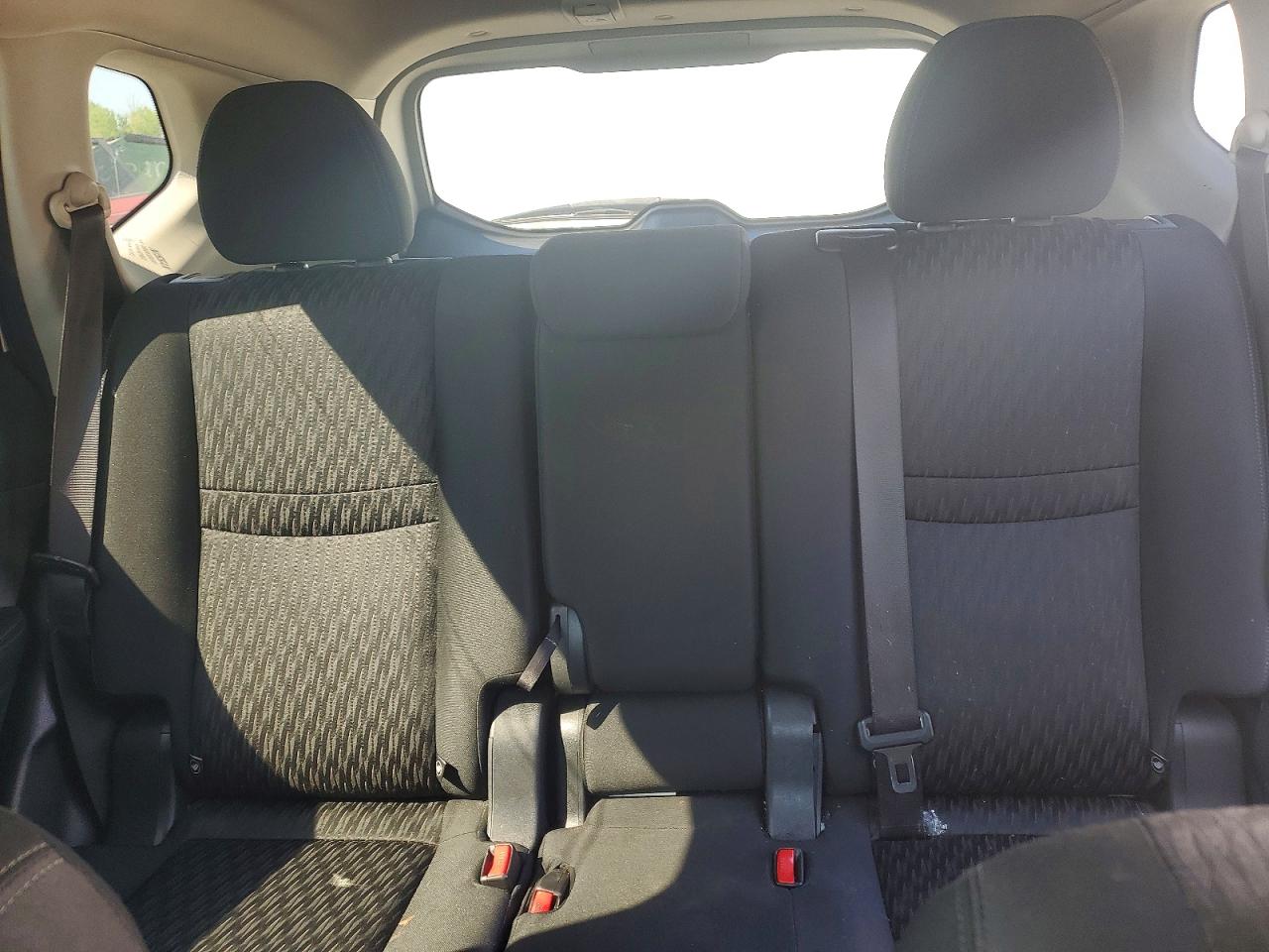 2017 NISSAN ROGUE SV photo 10