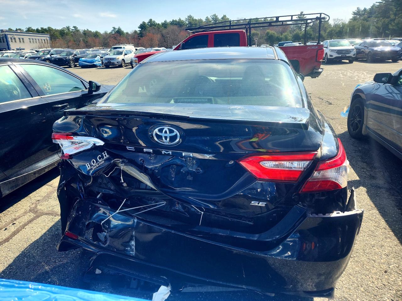 2018 TOYOTA CAMRY SE photo 11