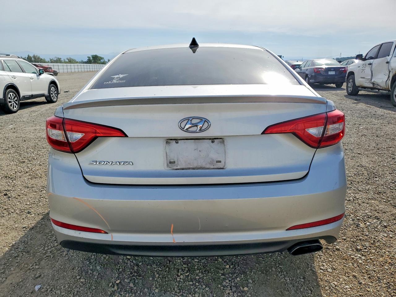 2017 HYUNDAI SONATA BASE photo 11