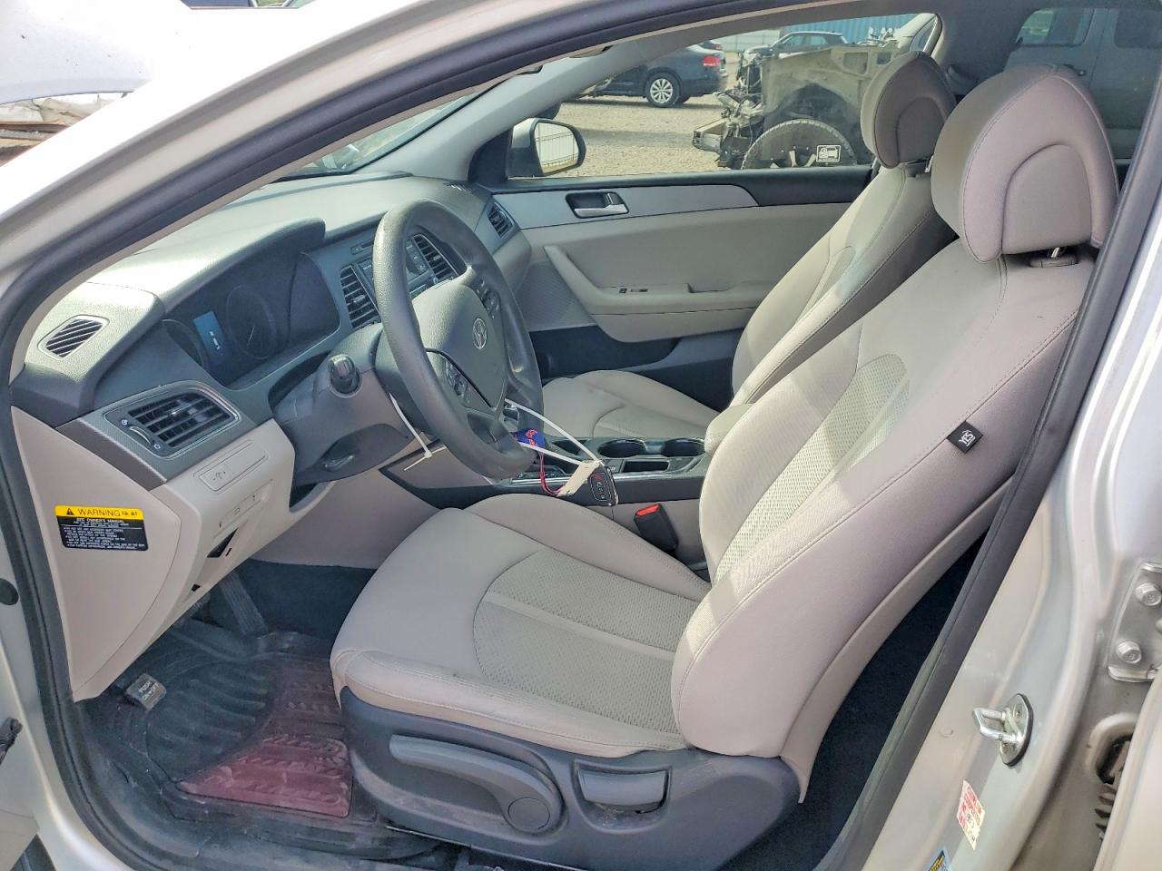 2017 HYUNDAI SONATA BASE photo 13