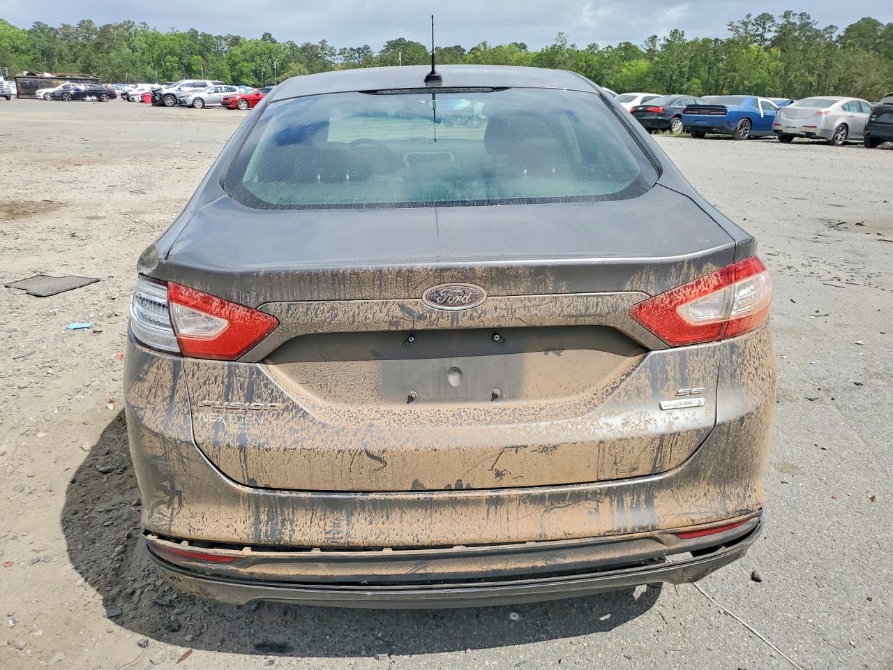 2013 FORD FUSION SE photo 11
