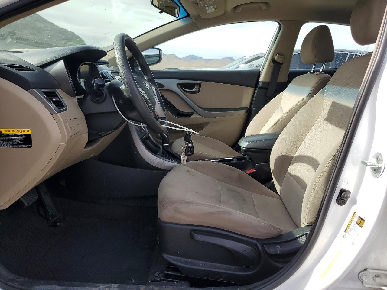 2015 HYUNDAI ELANTRA SE photo 19