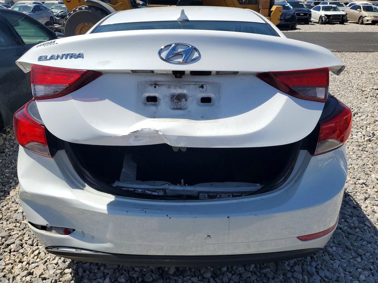 2015 HYUNDAI ELANTRA SE photo 16