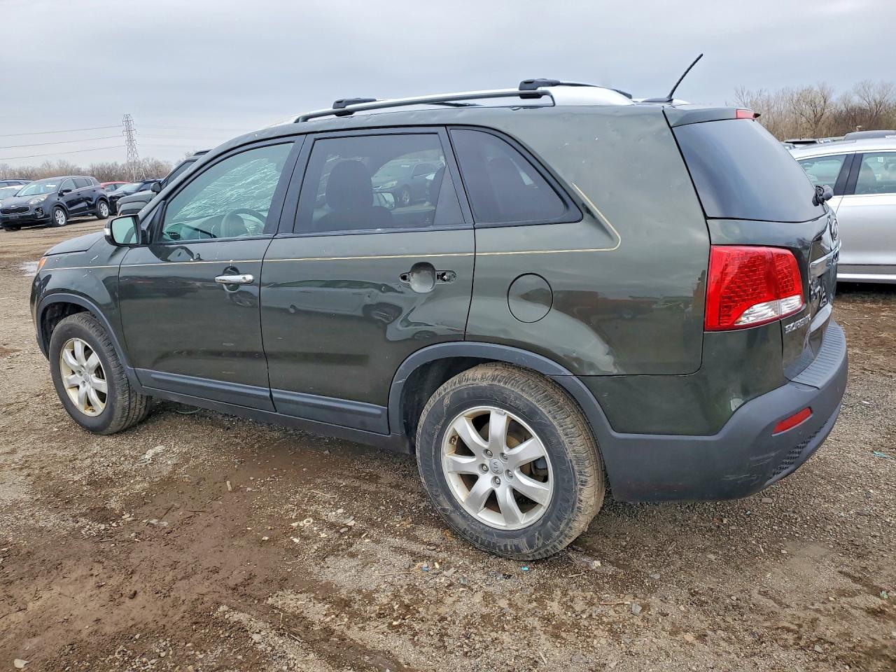 2013 KIA SORENTO LX photo 3