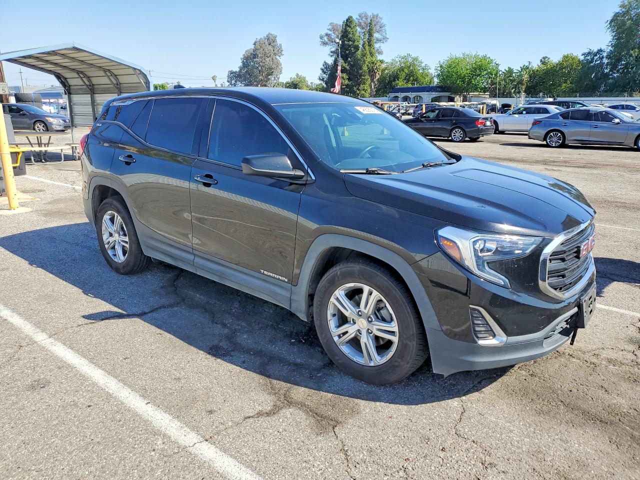 2020 GMC TERRAIN SLE photo 4