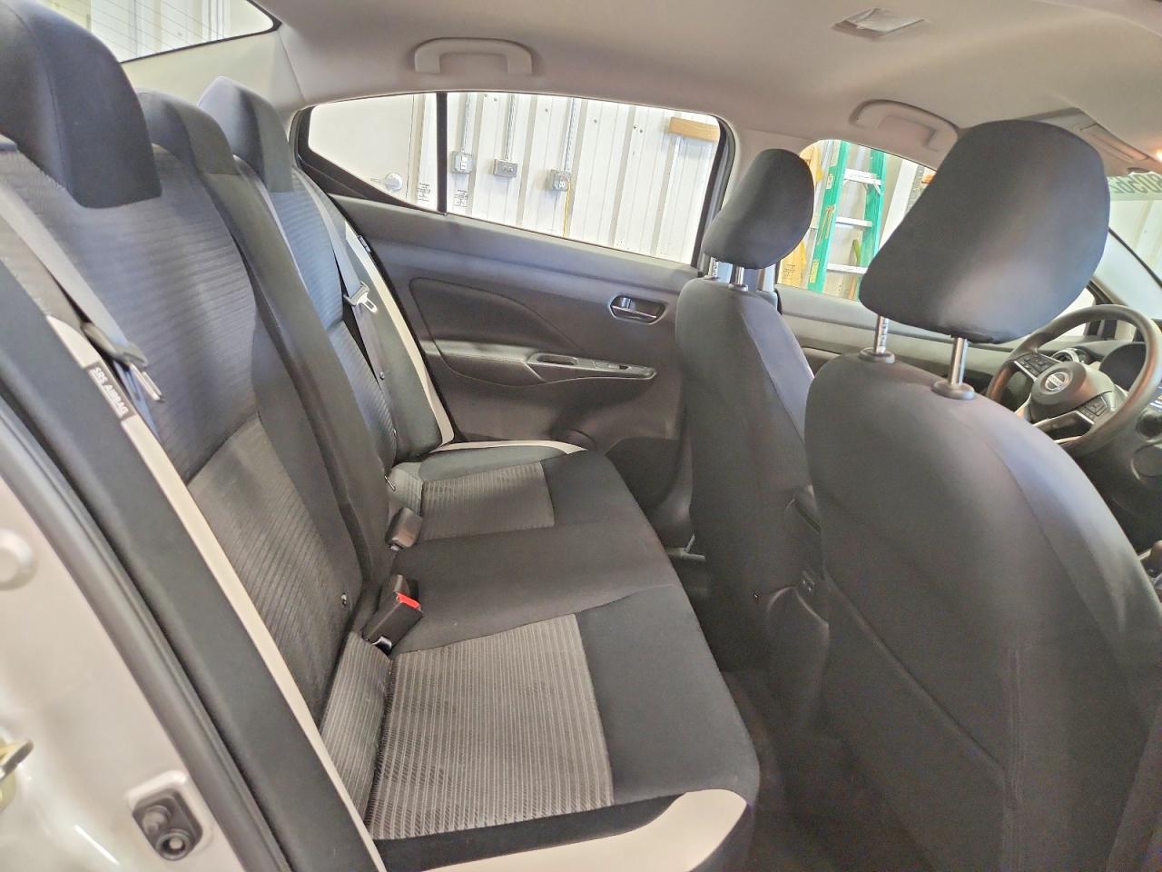 2020 NISSAN VERSA SV photo 19