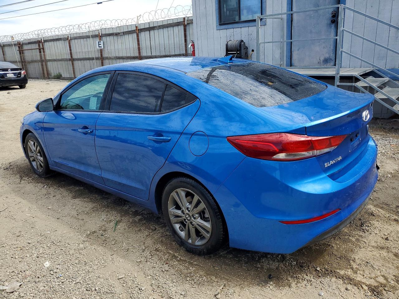 2018 HYUNDAI ELANTRA VALUE EDITION photo 3