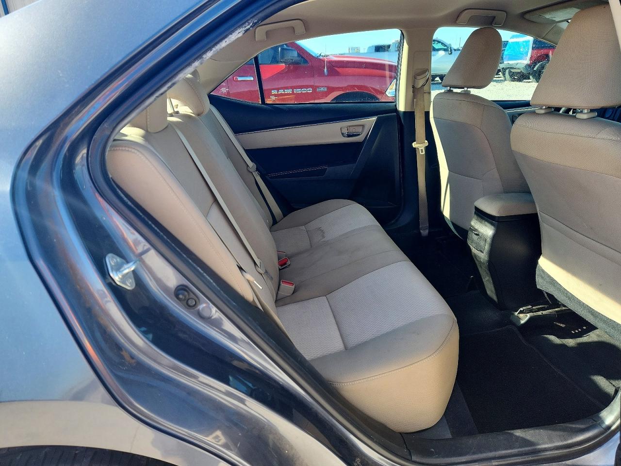 2014 TOYOTA COROLLA LE photo 19