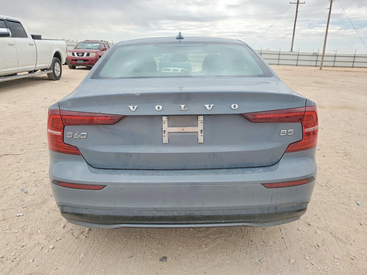 2024 VOLVO S60 PLUS photo 11