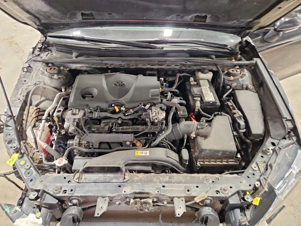 2021 TOYOTA CAMRY XLE photo 21
