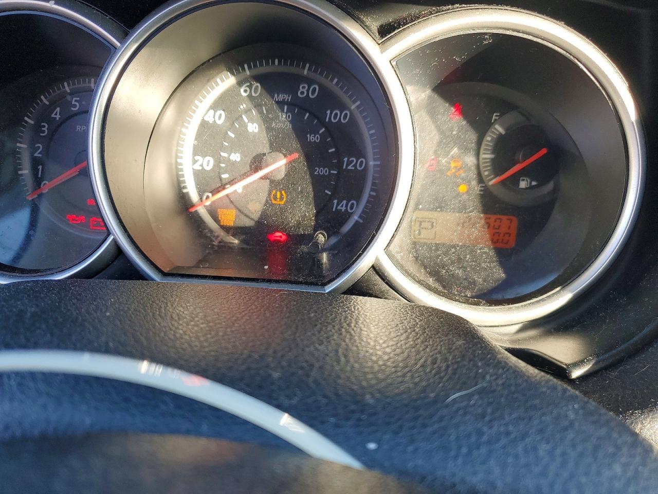 2012 NISSAN VERSA photo 9