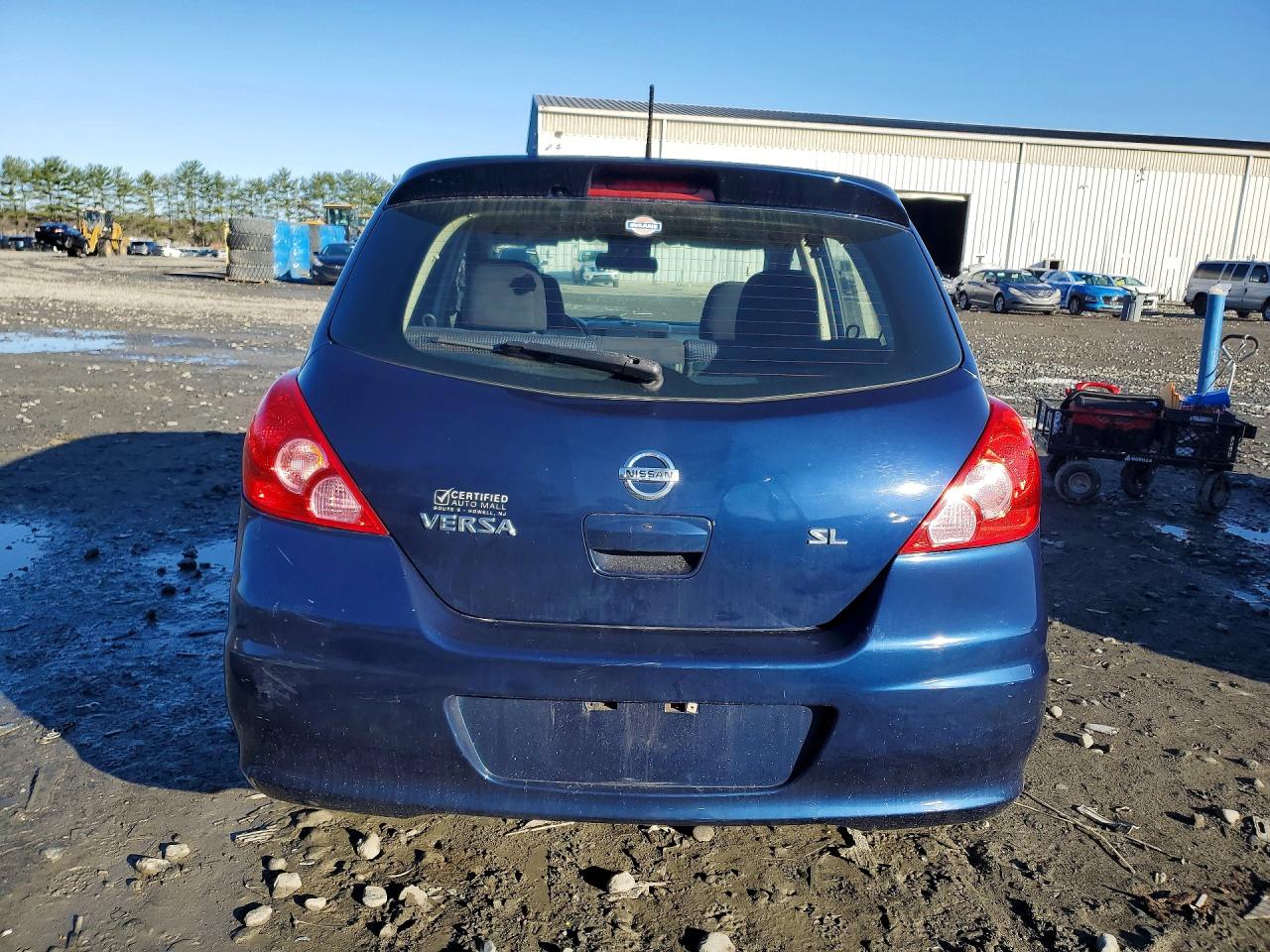 2012 NISSAN VERSA photo 6
